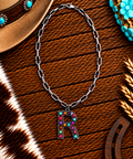Chain with multi color "R"